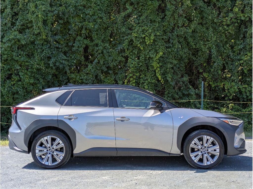 2023 Subaru Solterra Touring