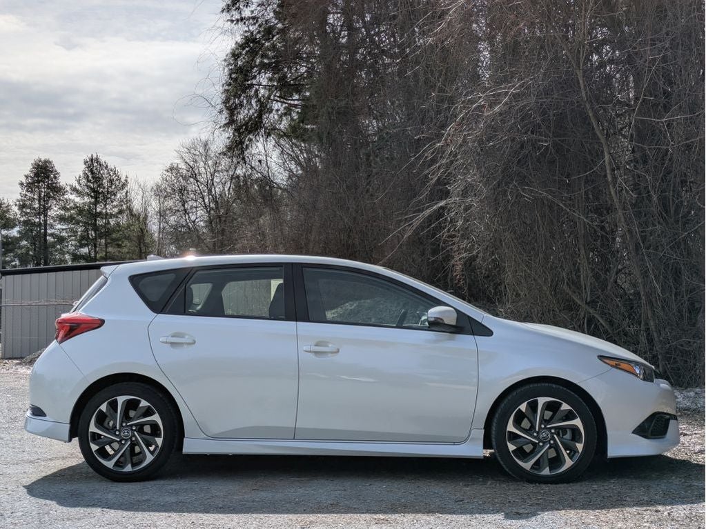 2017 Toyota Corolla iM Base