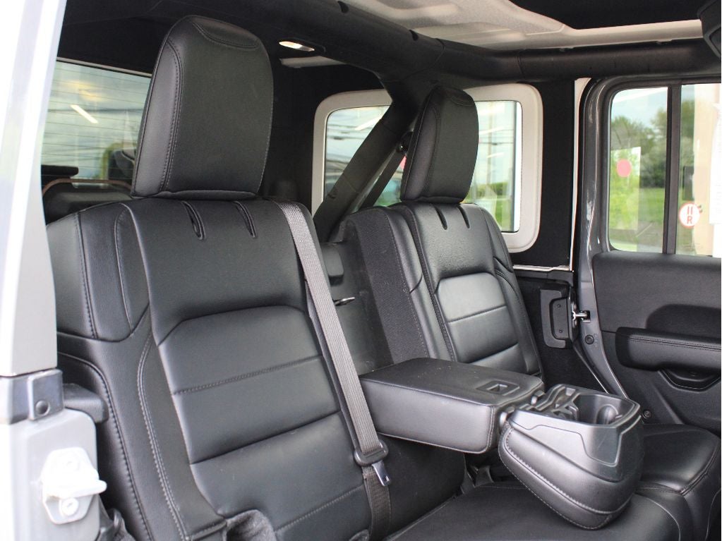2021 Jeep Wrangler Unlimited Sahara Altitude