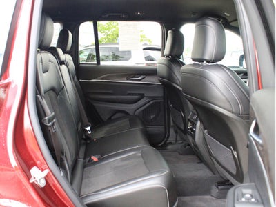 2026 Jeep Grand Cherokee Laredo Altitude