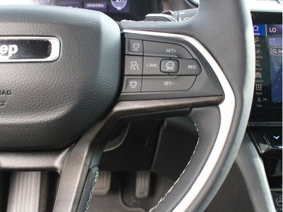 2026 Jeep Grand Cherokee Laredo Altitude
