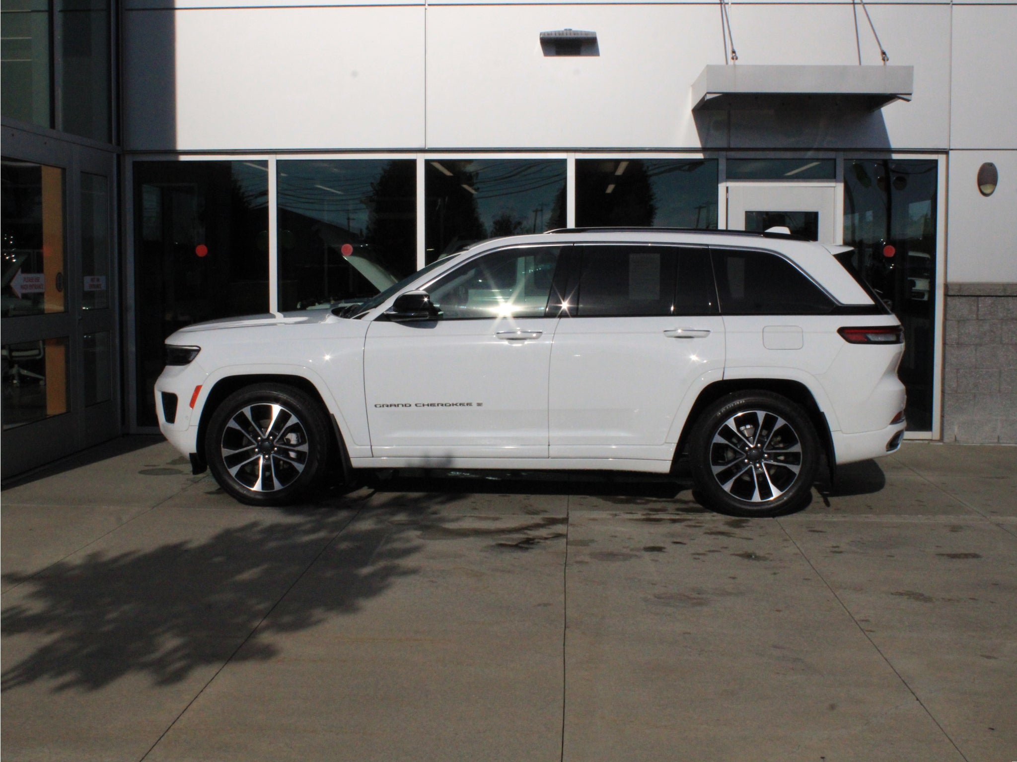 2023 Jeep Grand Cherokee Overland