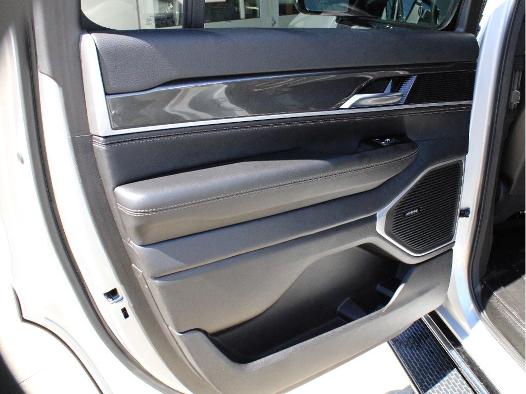 2023 Jeep Wagoneer Series I