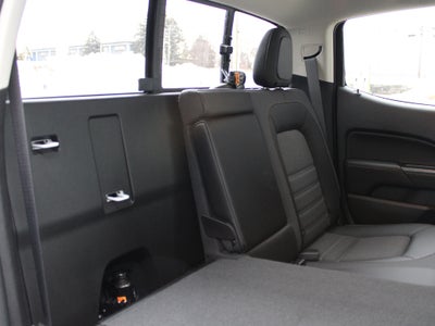 2022 GMC Canyon 4WD AT4 w/Cloth