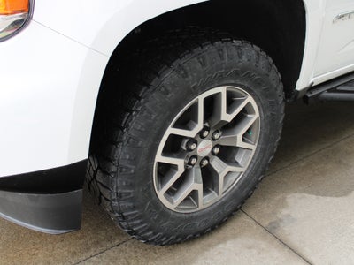 2022 GMC Canyon 4WD AT4 w/Cloth