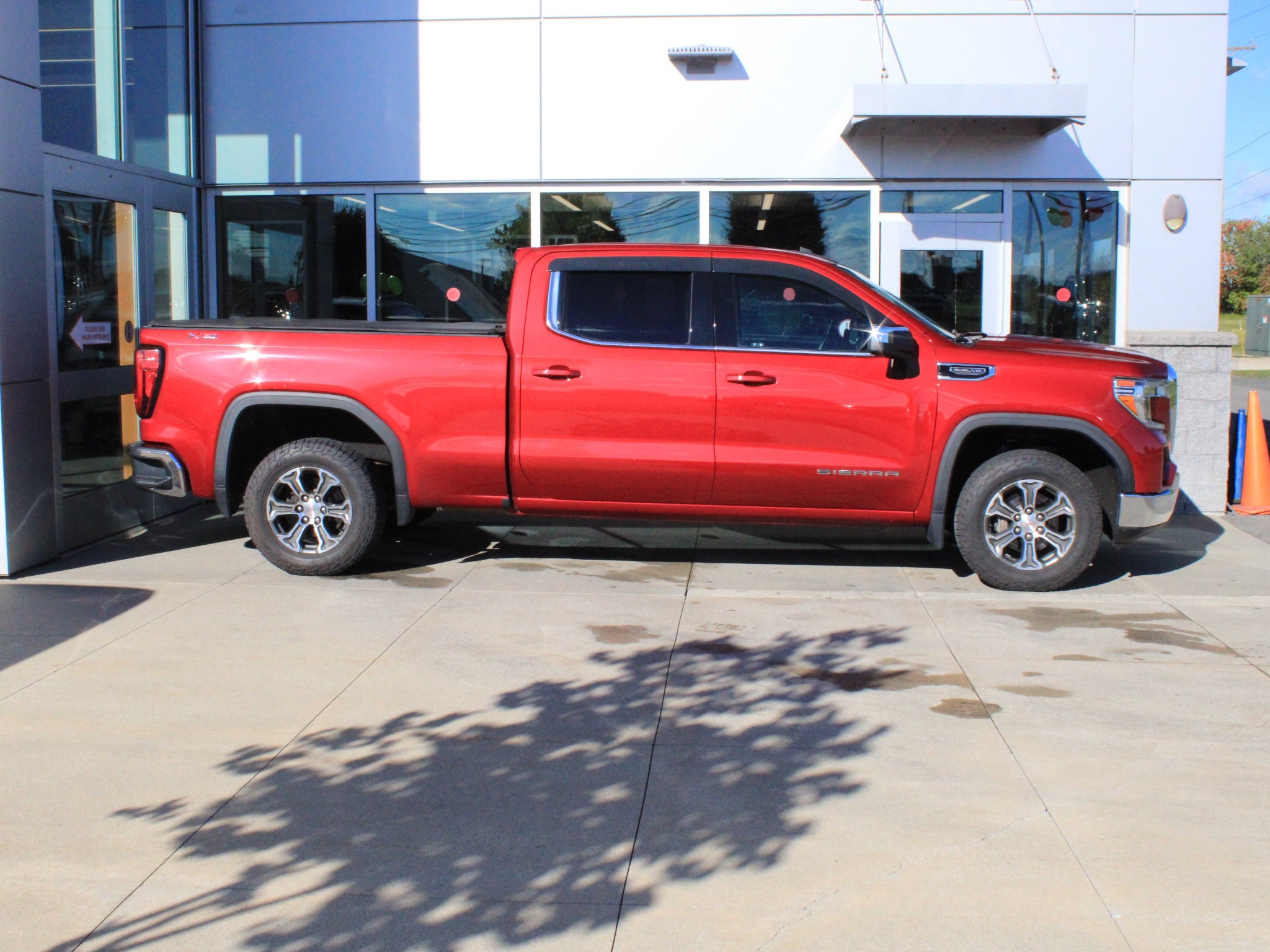 2020 GMC Sierra SLE