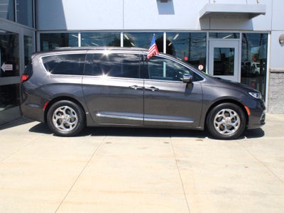 2022 Chrysler Pacifica Limited
