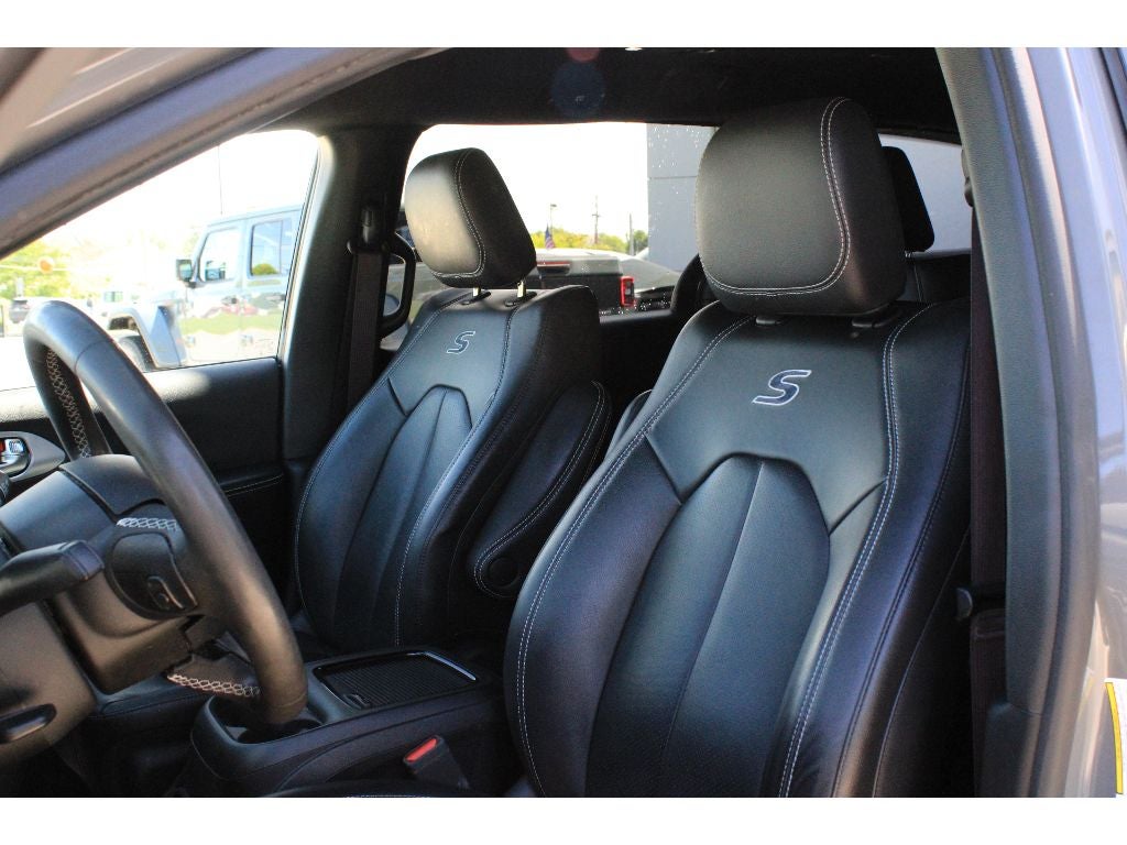 2022 Chrysler Pacifica Hybrid Touring L