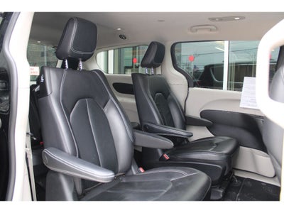 2022 Chrysler Pacifica Hybrid Hybrid Touring L