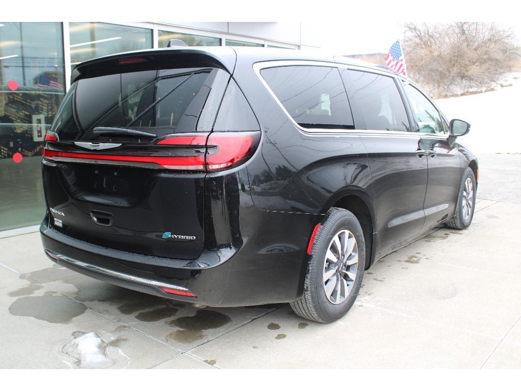 2022 Chrysler Pacifica Hybrid Hybrid Touring L