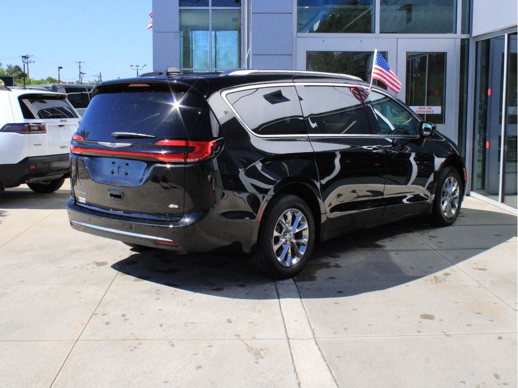 2021 Chrysler Pacifica Touring L