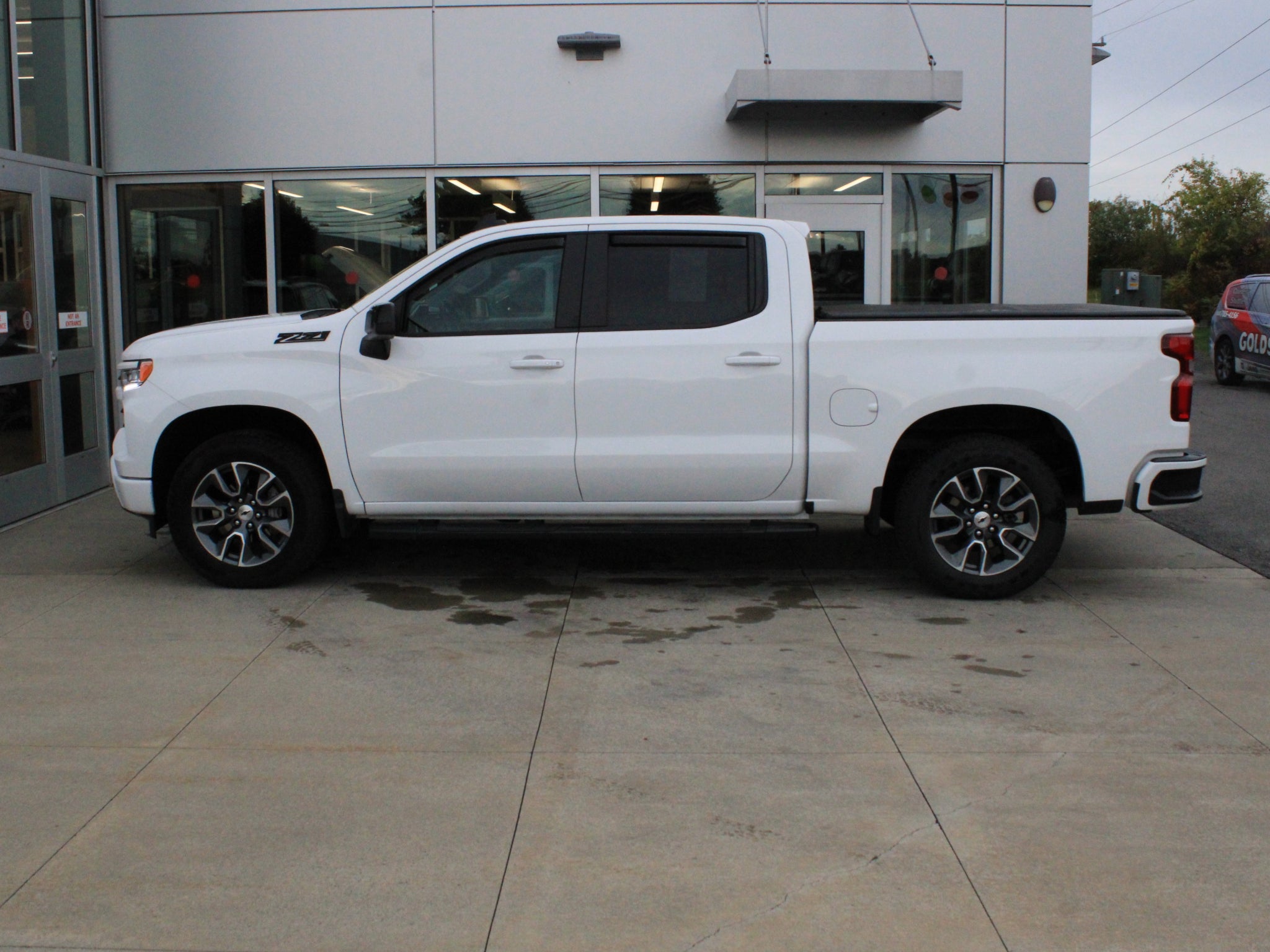 2023 Chevrolet Silverado RST