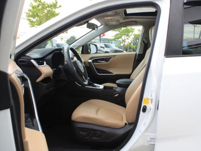 2020 Toyota RAV4 XLE Premium