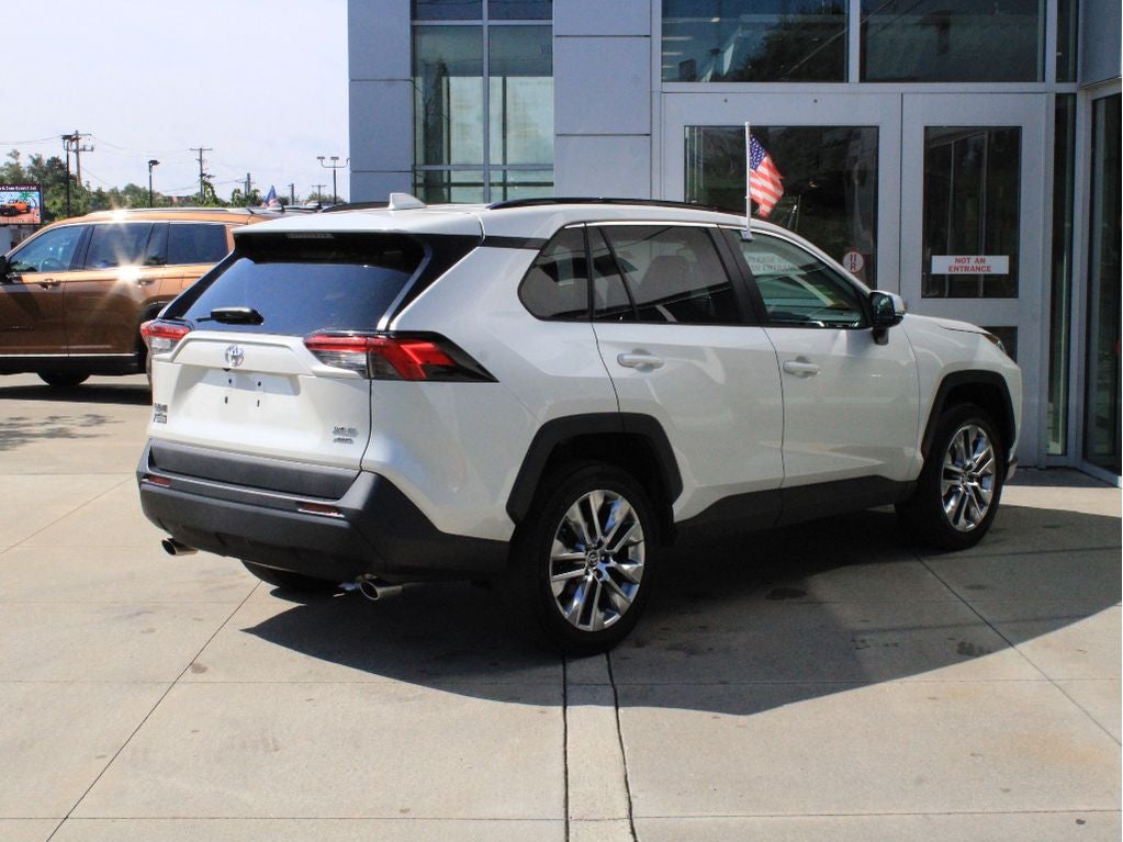 2021 Toyota RAV4 XLE Premium