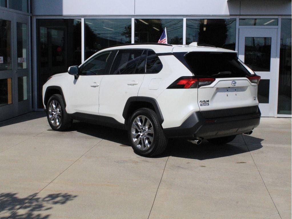 2021 Toyota RAV4 XLE Premium