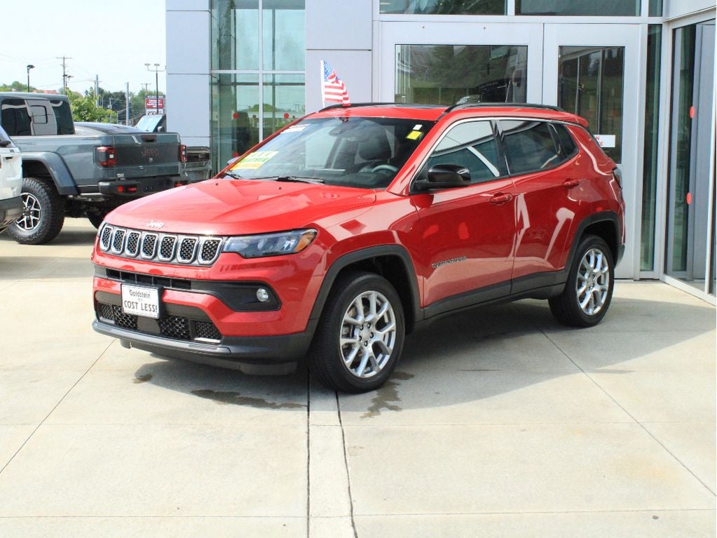 2023 Jeep Compass Latitude Lux