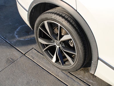 2023 Volkswagen Tiguan SEL R-Line