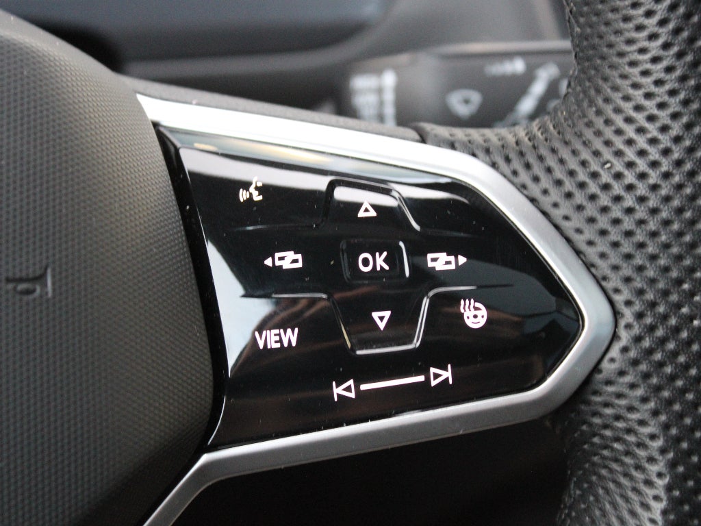 2023 Volkswagen Tiguan SEL R-Line