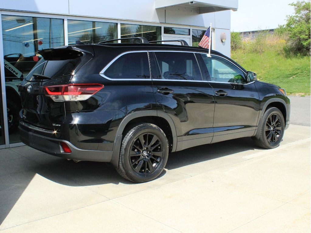 2019 Toyota Highlander SE