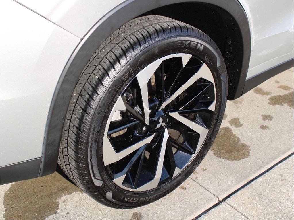 2022 Mitsubishi Outlander ES