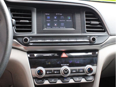 2020 Hyundai Elantra SE